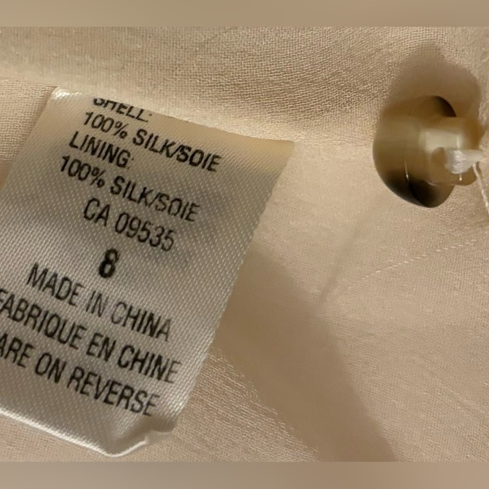 TAHARI Silk Relaxed Fit Blouse, Jewel-Tone Buttons - Size 8 - Picture 7 of 7